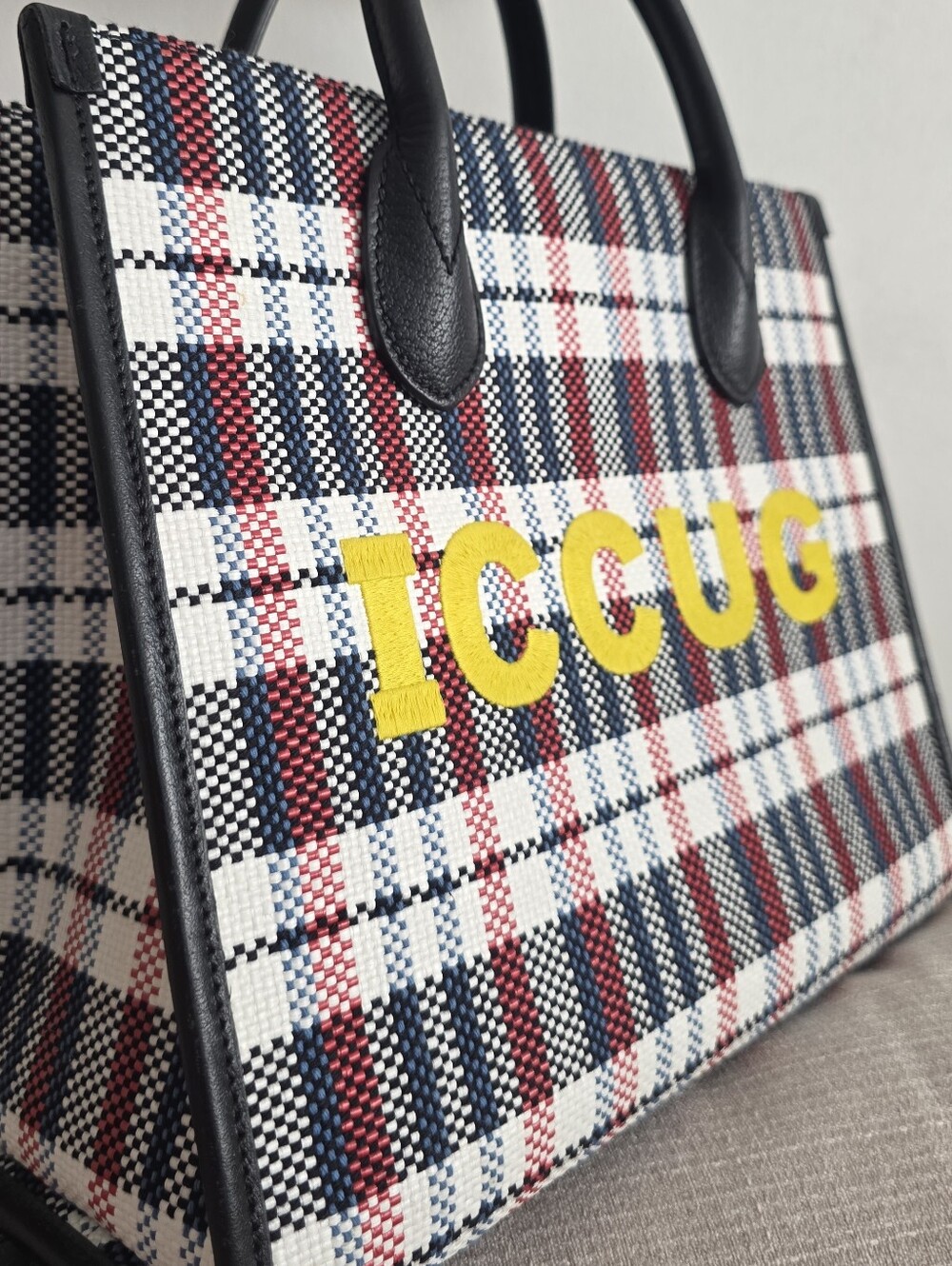 Gucci Multicolor Check "ICCUG" Logo Raffia Tote Bag - Picture 7 of 16